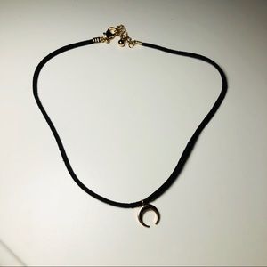 choker necklace